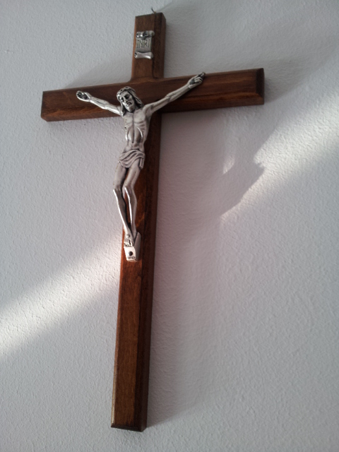Crucea din camera de la exercitii spirituale_Ciofliceni 2012
