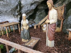 Acum ieslea are şi Pruncul!