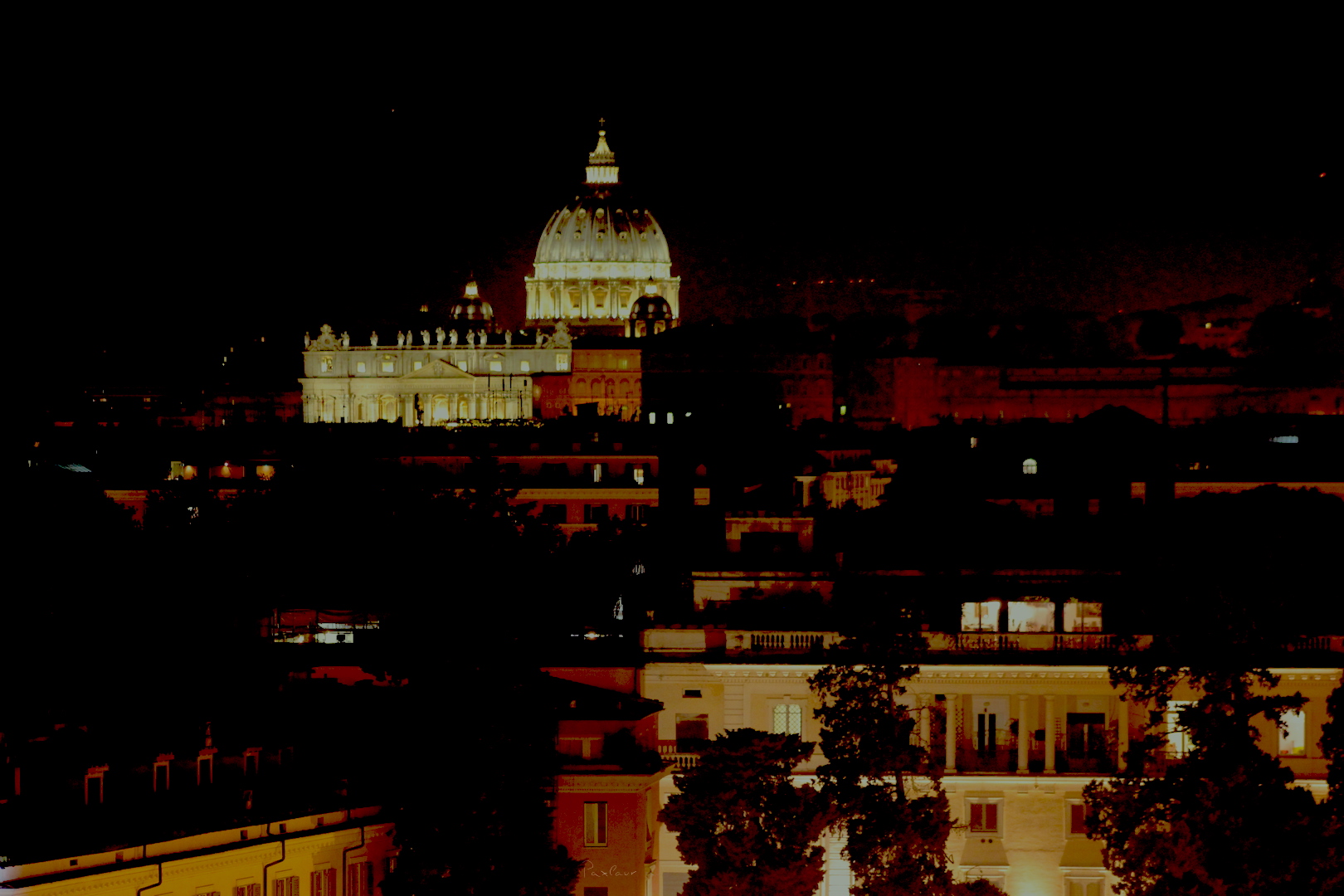 roma-in-culorile-noptii_paxlaur_01