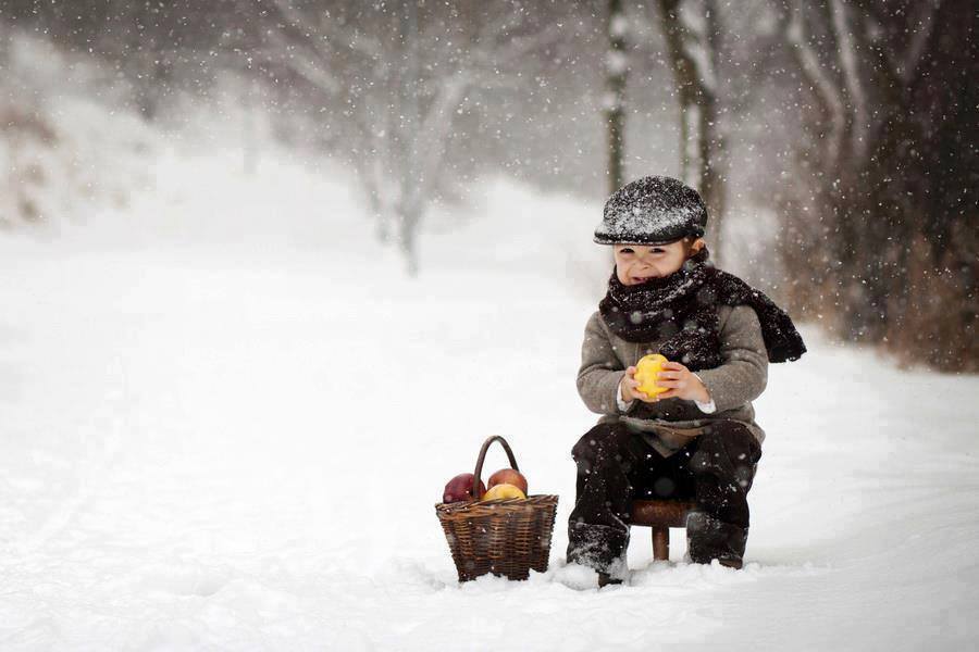 e-frumos_iarna_copil