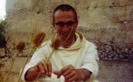 preot moarte fericire martiriu