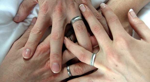 fidelitatea adulterul casatoria si familia