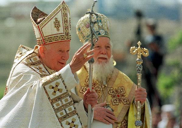 Ioan Paul II si patriarhul Teoctist