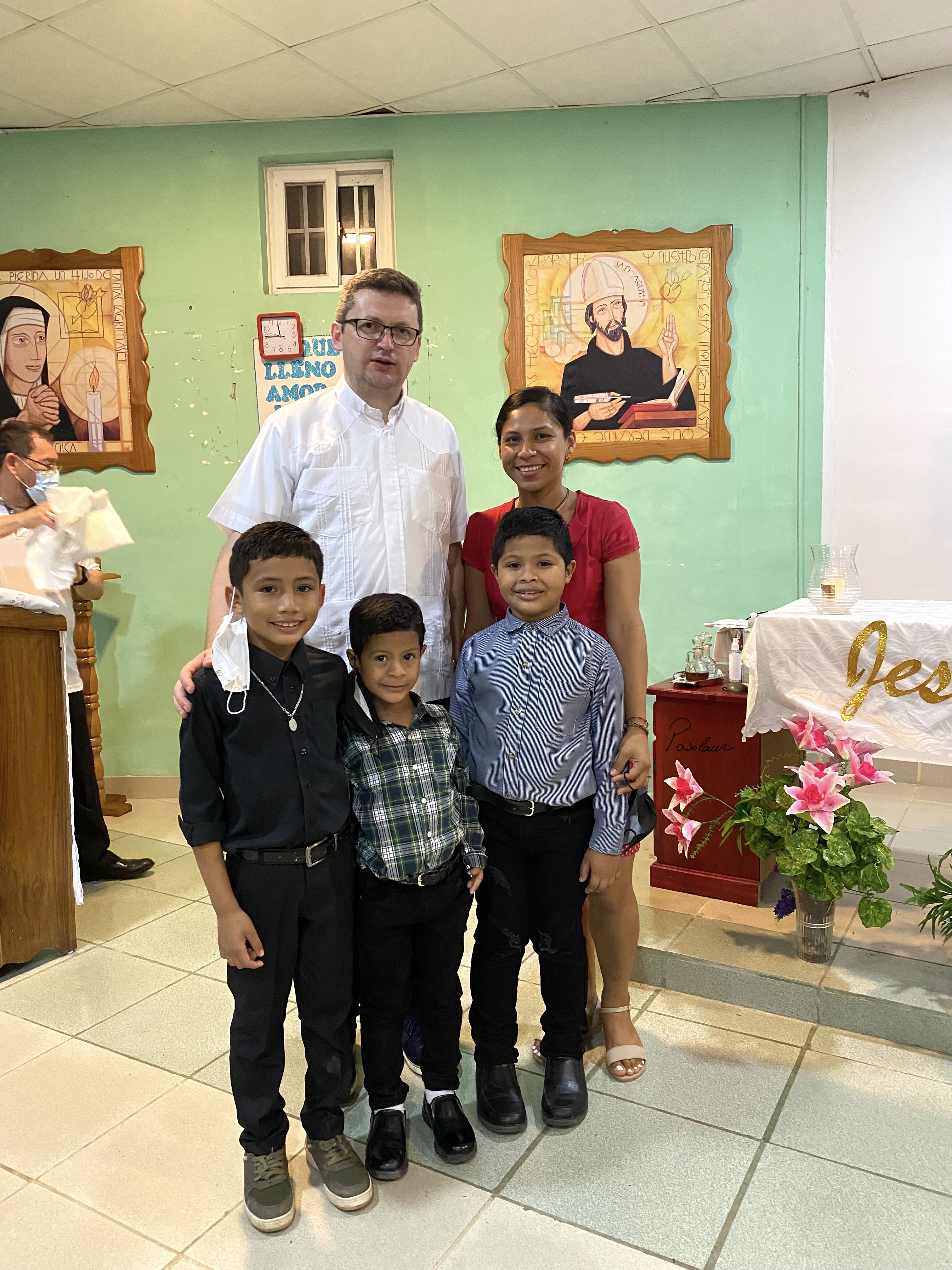 un-episcop-si-doi-preoti-in-viitor-panama-paxlaur-2022-1